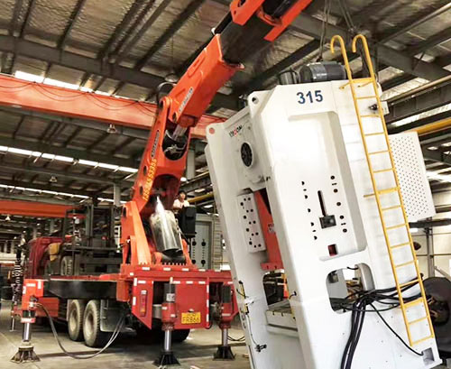 五桂山街道提升工作效率，选择优质折臂吊租赁服务